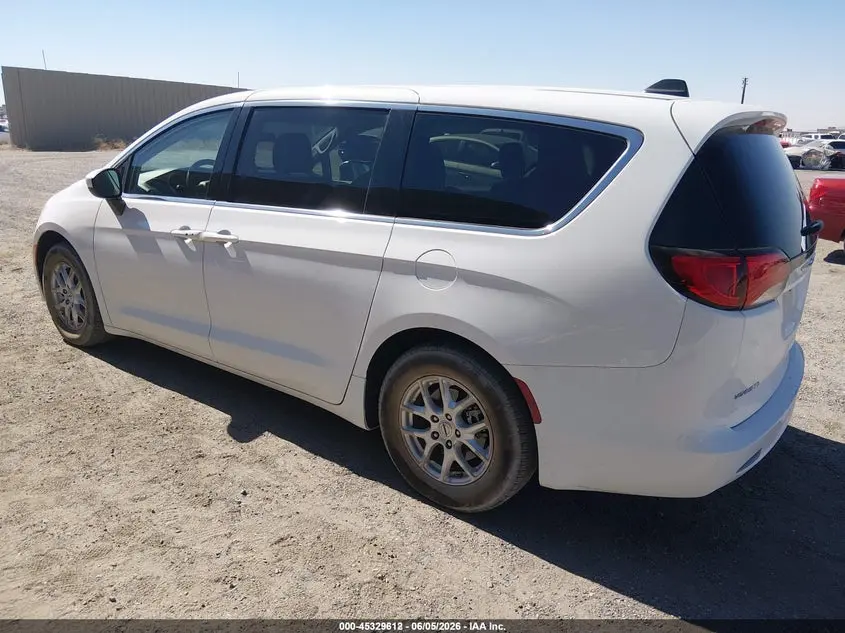 2021 CHRYSLER VOYAGER LX