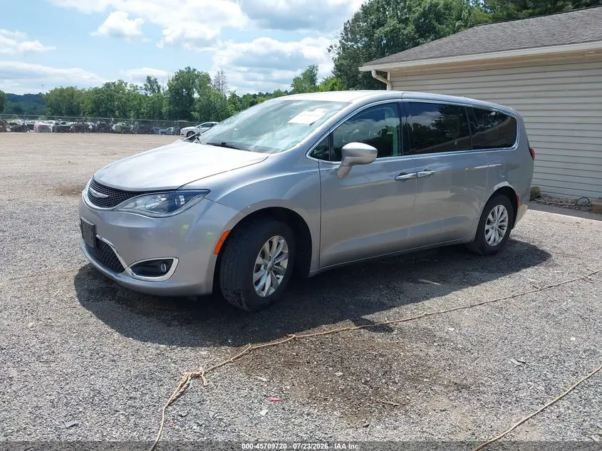 2019 CHRYSLER PACIFICA TOURING PLUS