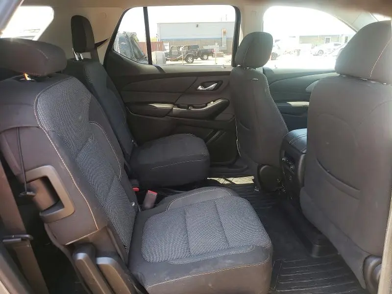 2018 CHEVROLET TRAVERSE LT  