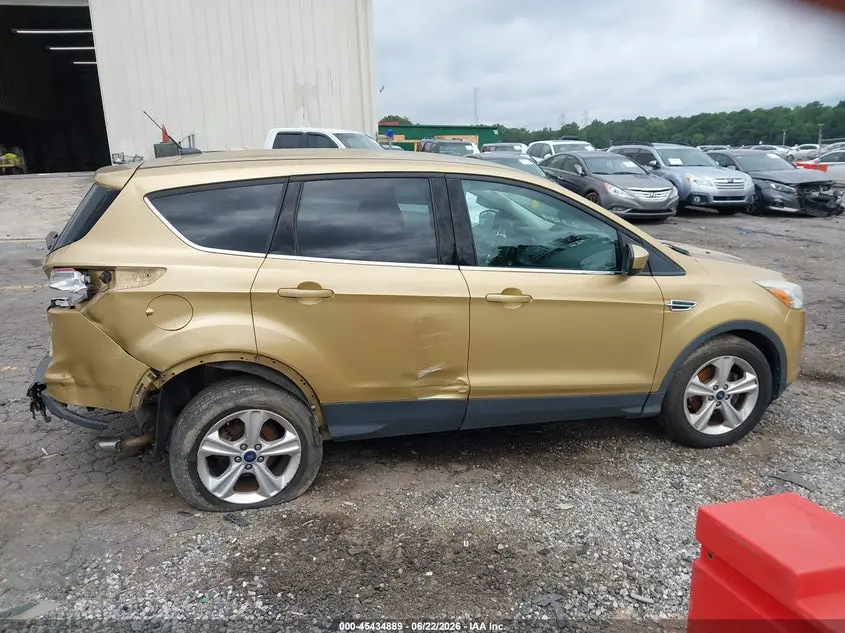 2015 FORD ESCAPE SE