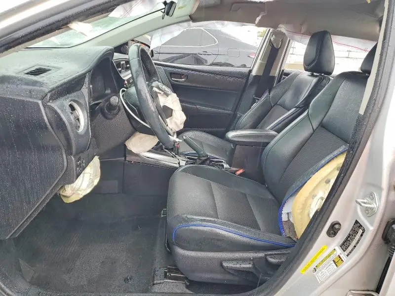 2019 TOYOTA COROLLA SE  