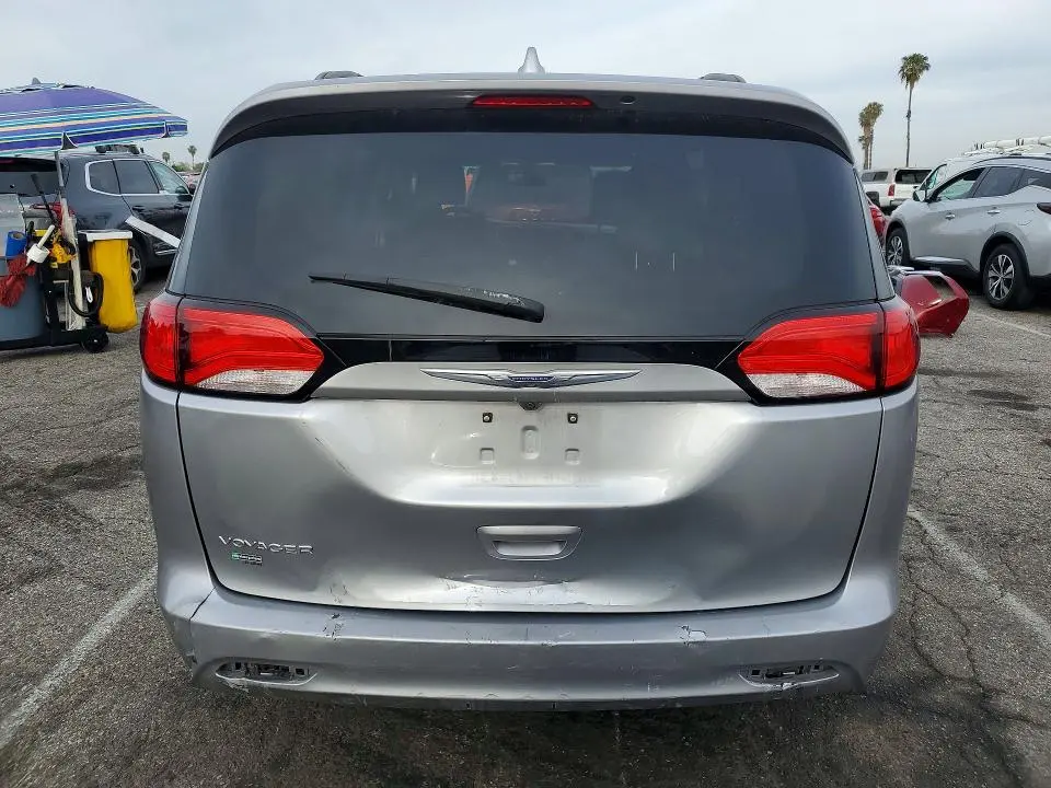2020 CHRYSLER VOYAGER LXI  