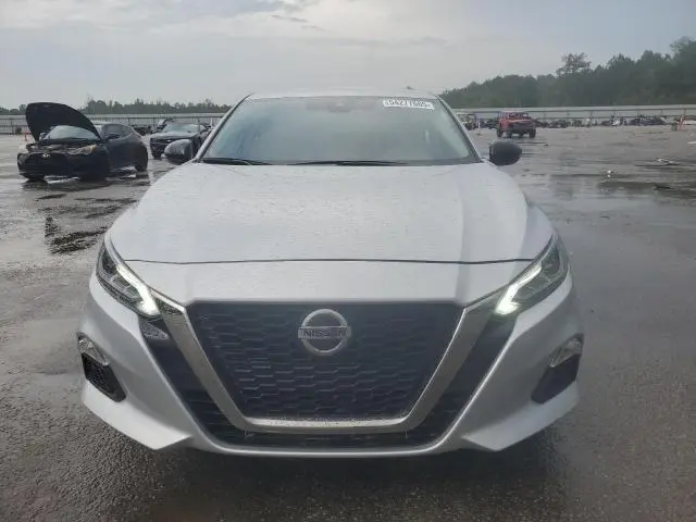 2022 NISSAN ALTIMA SR  