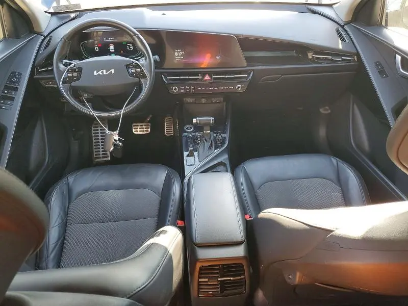 2023 KIA NIRO EX  
