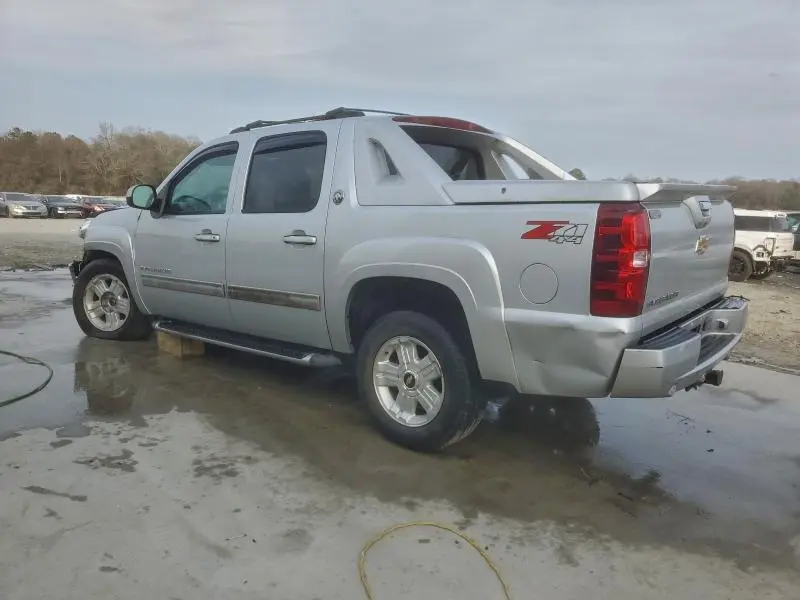 2013 CHEVROLET AVALANCHE LT  
