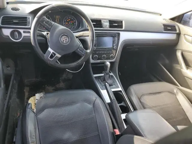2012 VOLKSWAGEN PASSAT SE