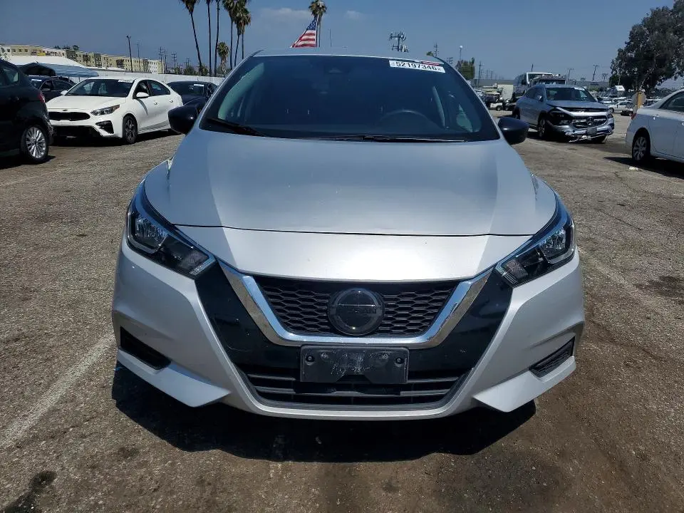 2021 NISSAN VERSA S  