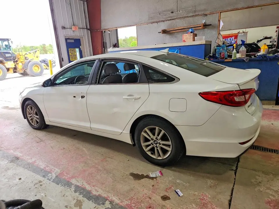2016 HYUNDAI SONATA SE  