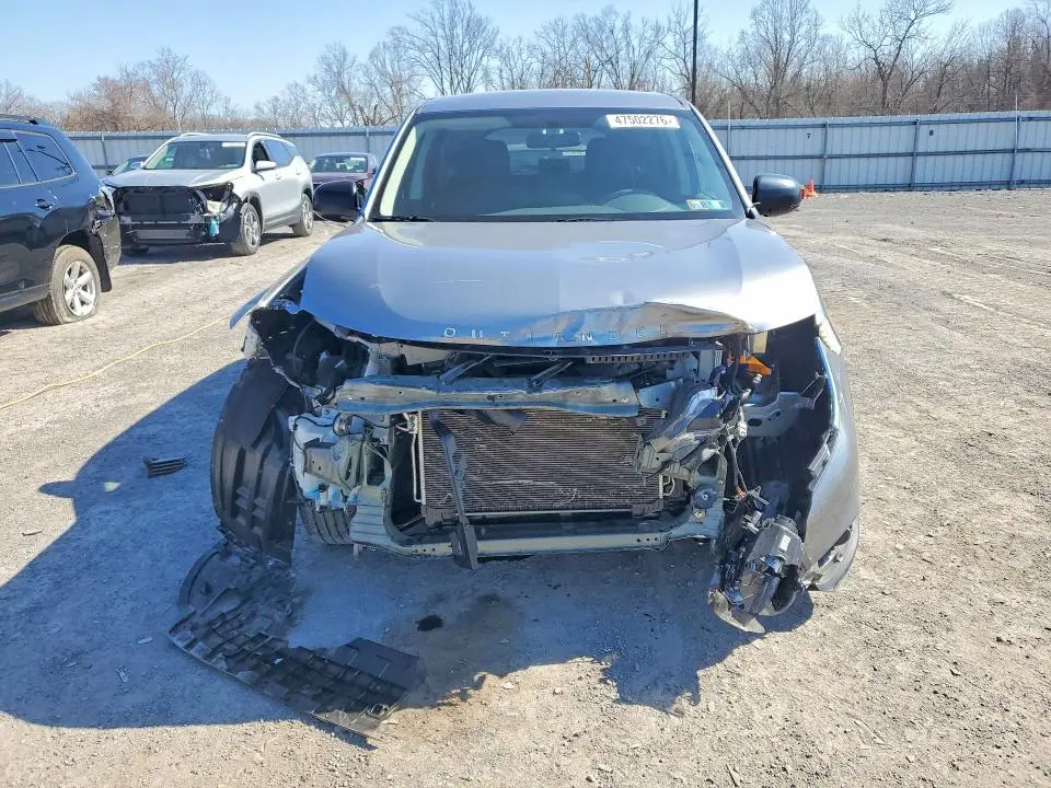 2020 MITSUBISHI OUTLANDER SE  