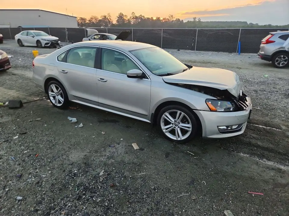 2014 VOLKSWAGEN PASSAT SEL  