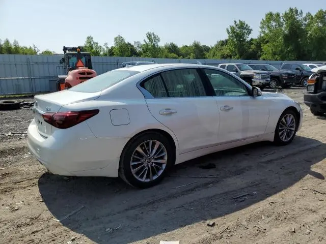 2018 INFINITI Q50 LUXE  
