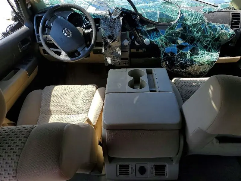 2010 TOYOTA TUNDRA CREWMAX SR5  