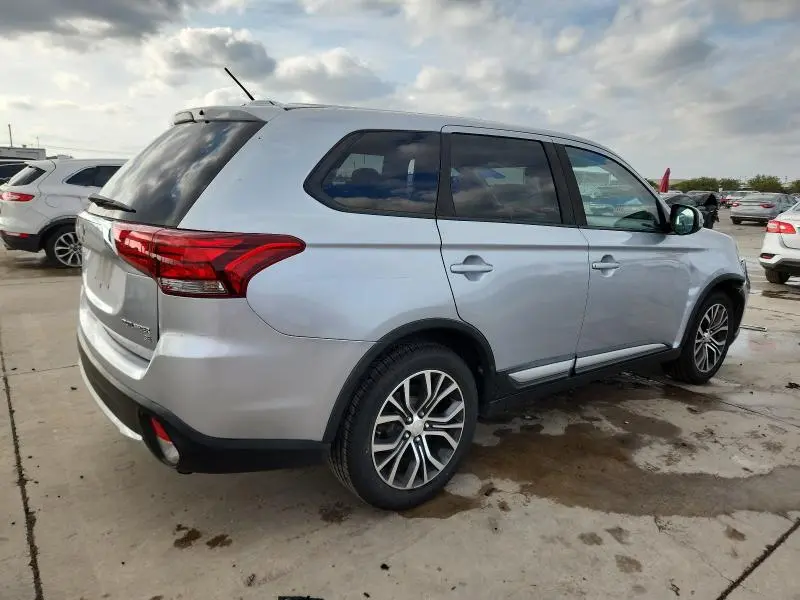 2016 MITSUBISHI OUTLANDER SE  