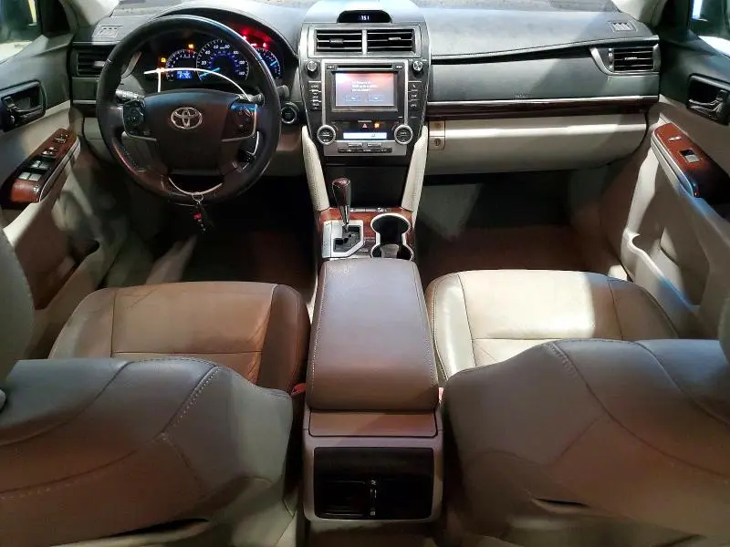 2012 TOYOTA CAMRY XLE V6  