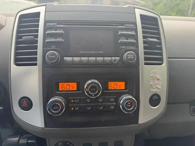2013 NISSAN FRONTIER S  