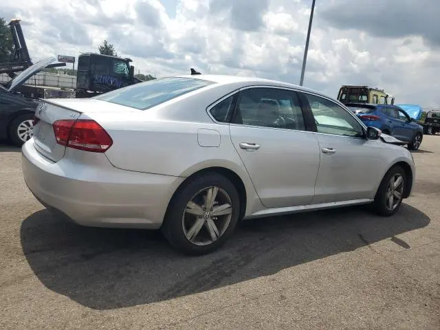 2013 VOLKSWAGEN PASSAT SE  