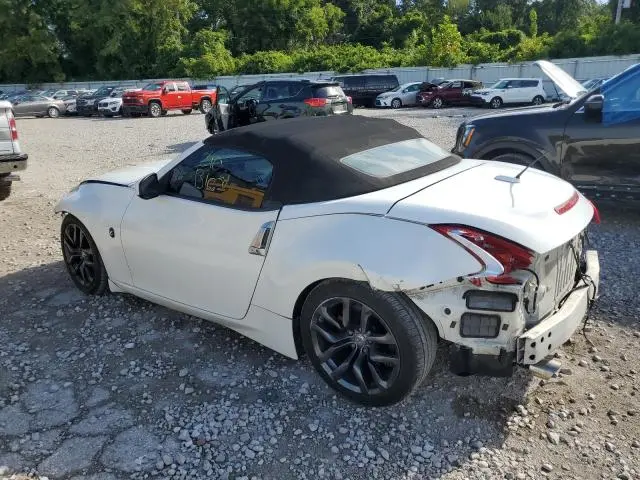 2010 NISSAN 370Z   