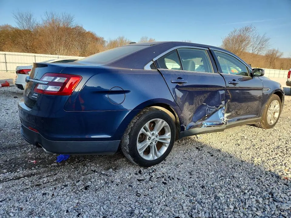 2017 FORD TAURUS SEL  
