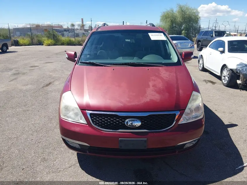 2014 KIA SEDONA LX