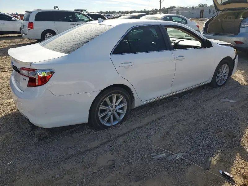 2014 TOYOTA CAMRY SE  