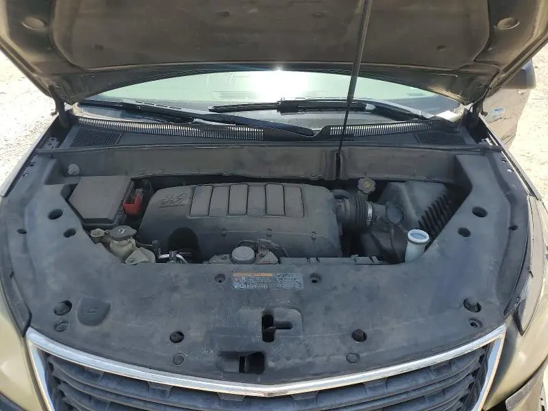 2014 CHEVROLET TRAVERSE LS  