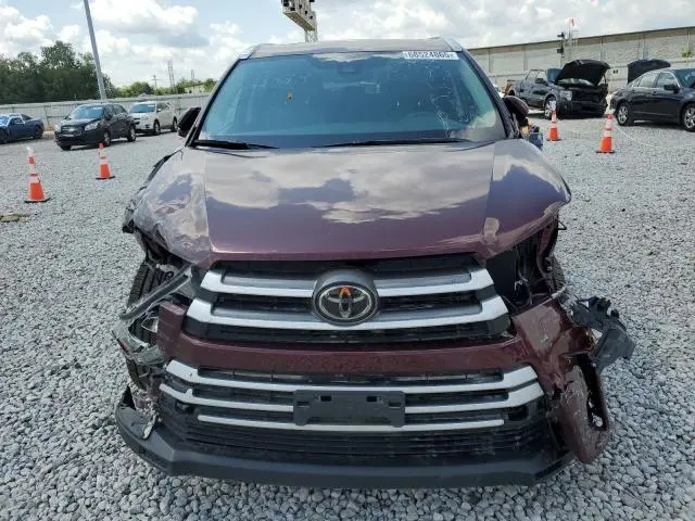 2018 TOYOTA HIGHLANDER SE  