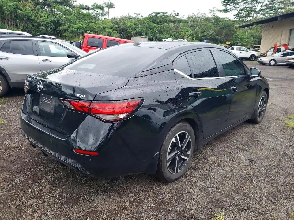 2024 NISSAN SENTRA SV  