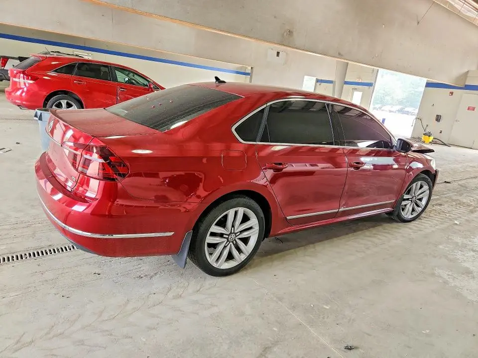 2017 VOLKSWAGEN PASSAT SE  