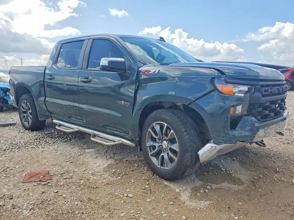 2025 CHEVROLET SILVERADO K1500 LT  