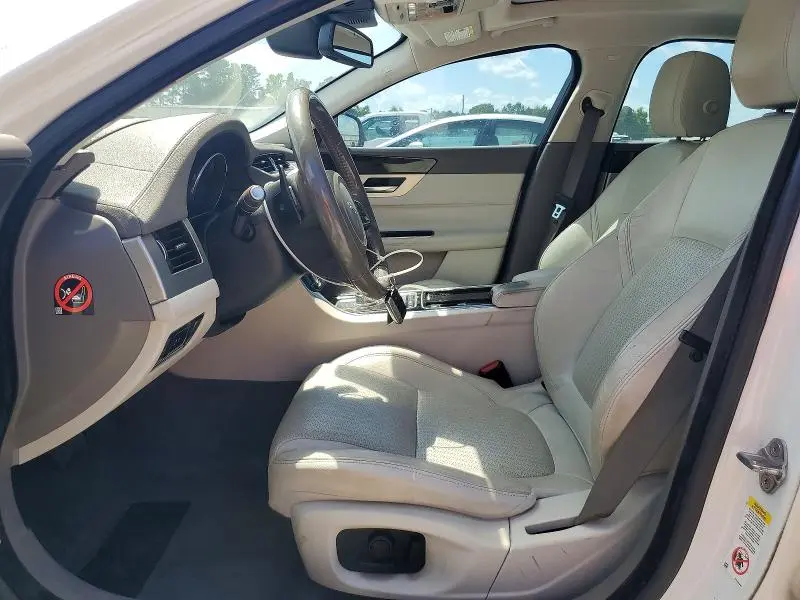 2016 JAGUAR XF PRESTIGE  