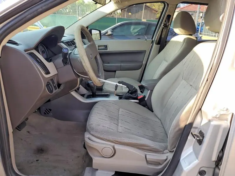 2011 FORD FOCUS SE  