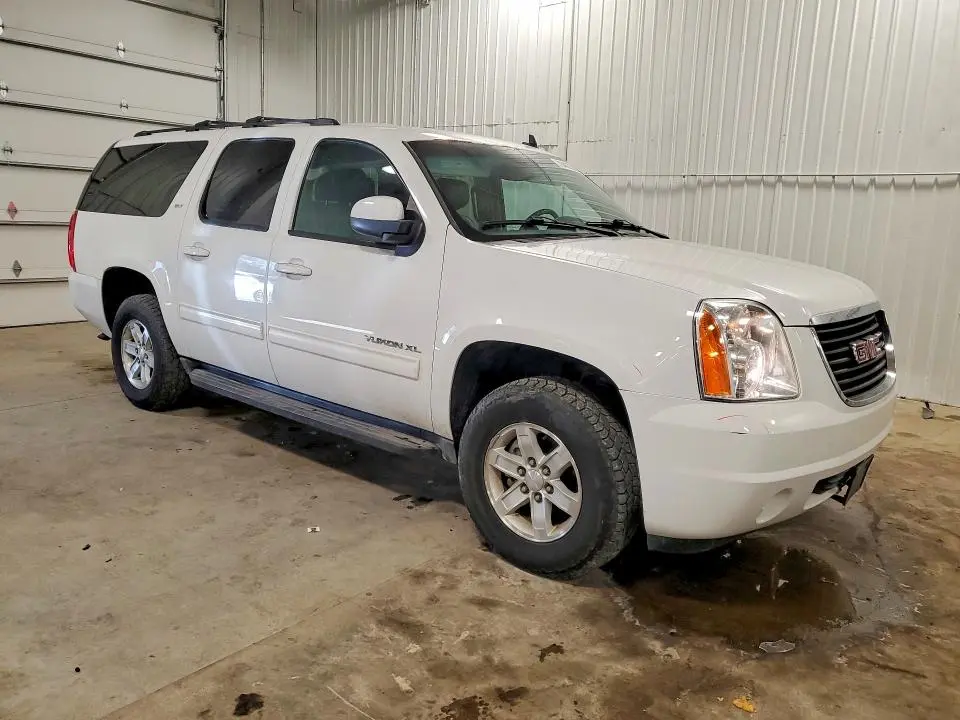 2014 GMC YUKON XL K1500 SLT  