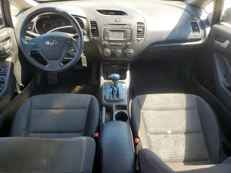 2017 KIA FORTE LX  