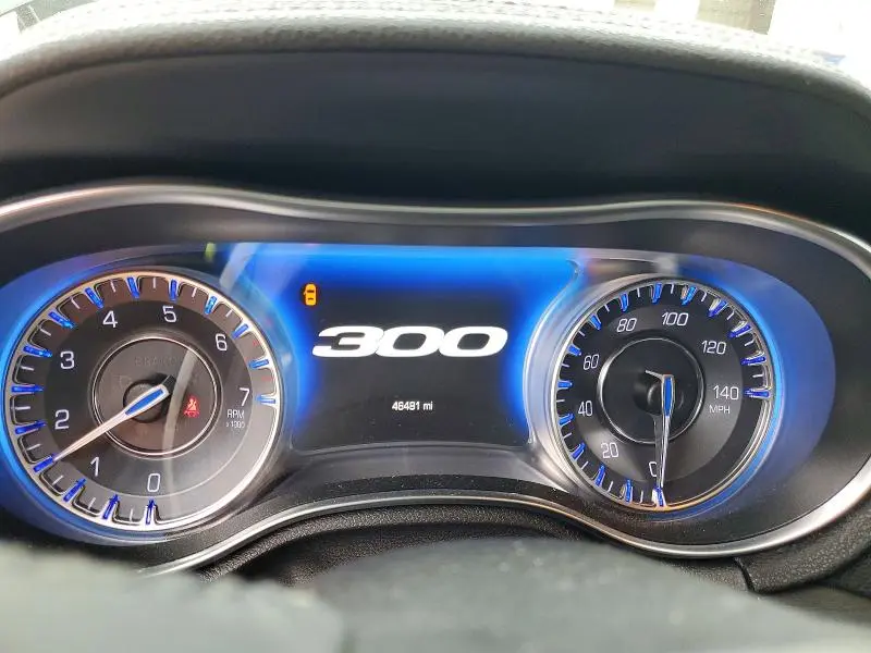 2019 CHRYSLER 300 TOURING  