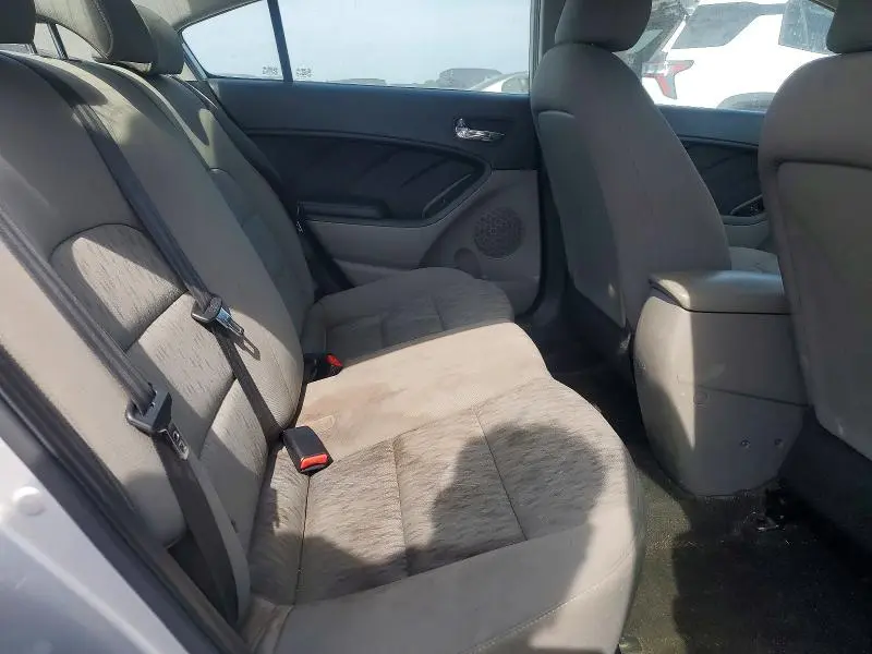 2015 KIA FORTE LX  
