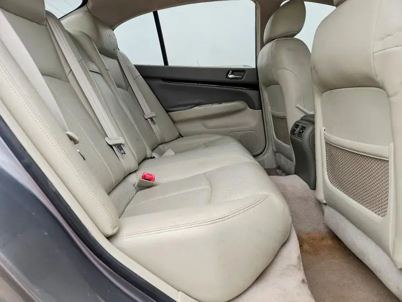 2011 INFINITI G37 BASE  