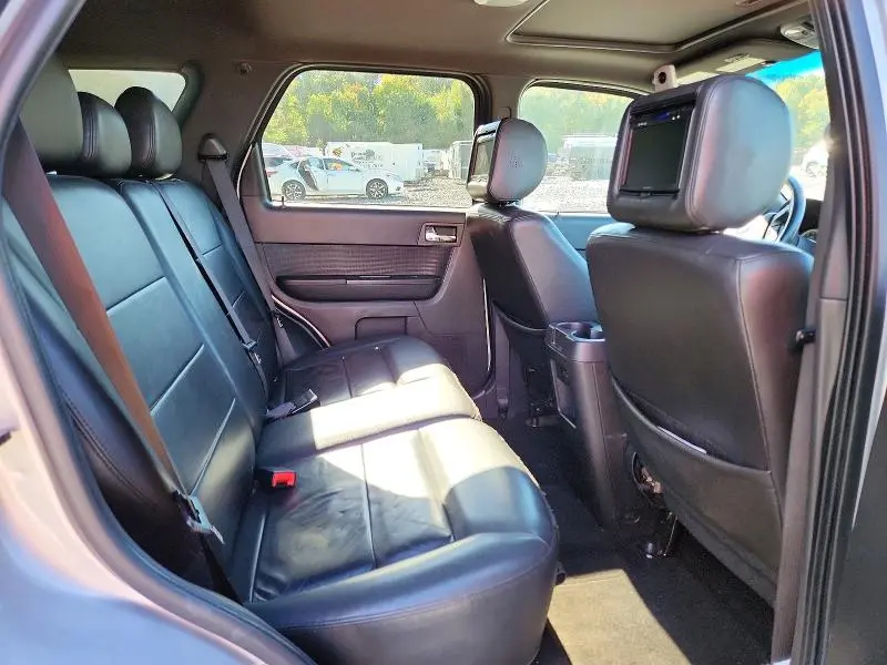 2010 FORD ESCAPE LIMITED  
