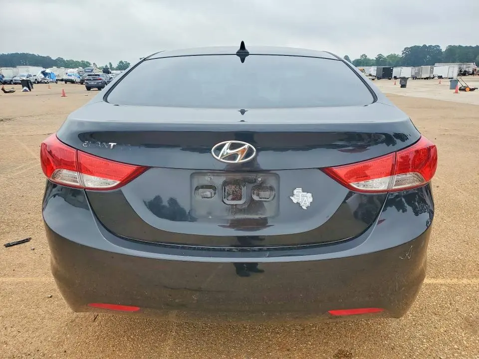 2011 HYUNDAI ELANTRA GLS  