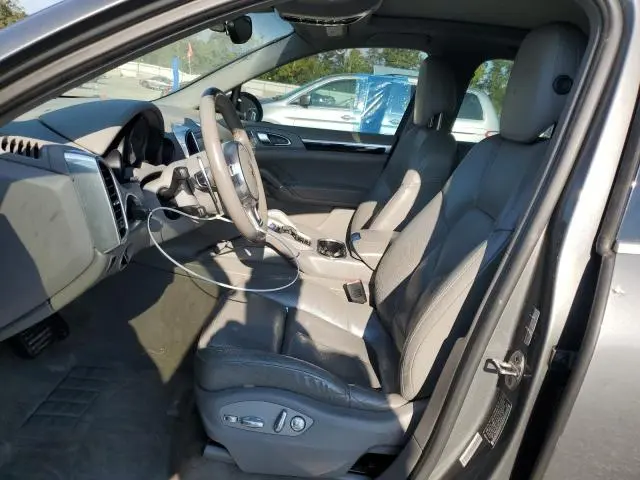 2014 PORSCHE CAYENNE   