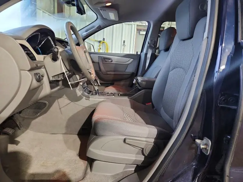 2017 CHEVROLET TRAVERSE LS  