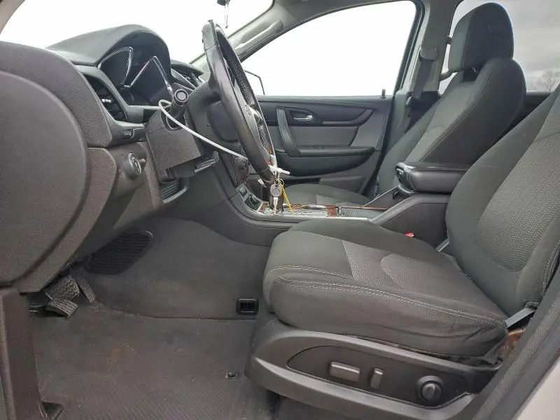 2013 CHEVROLET TRAVERSE LT  