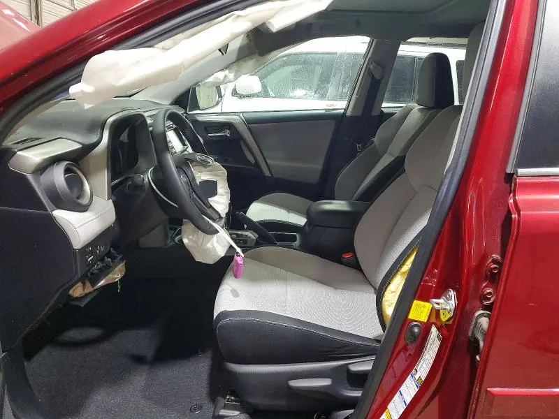 2018 TOYOTA RAV4 XLE  