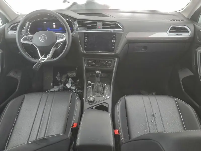 2022 VOLKSWAGEN TIGUAN SE  