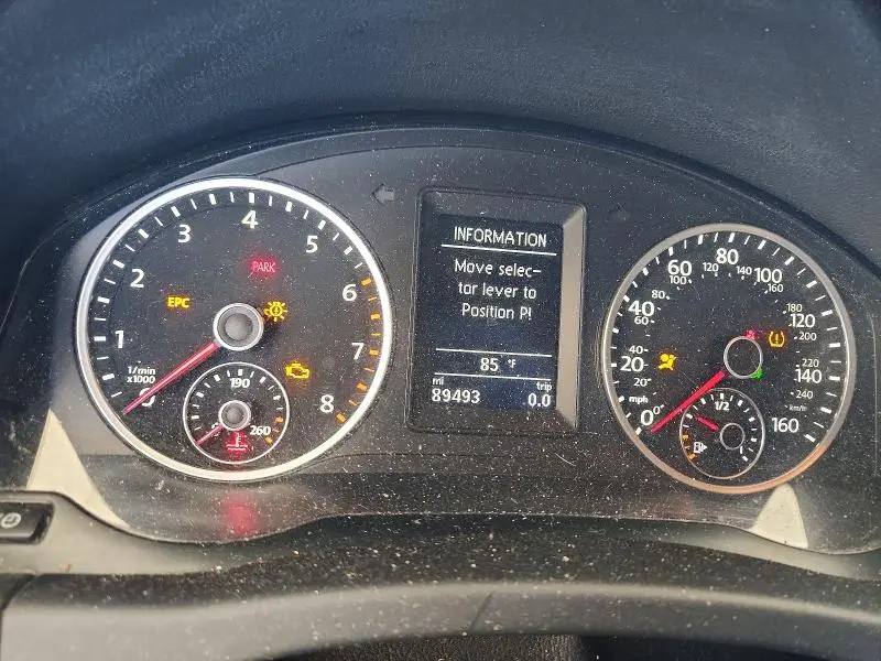 2014 VOLKSWAGEN TIGUAN S  