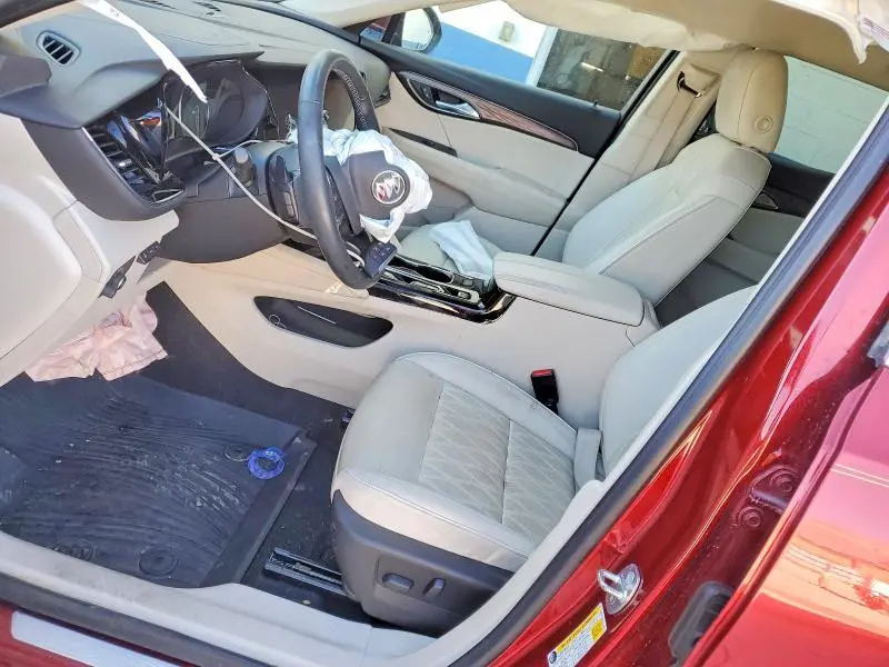 2022 BUICK ENVISION AVENIR  