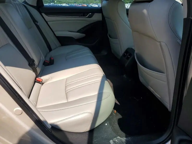 2018 HONDA ACCORD EX  