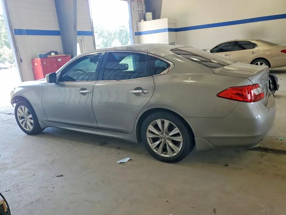 2011 INFINITI M37 X  