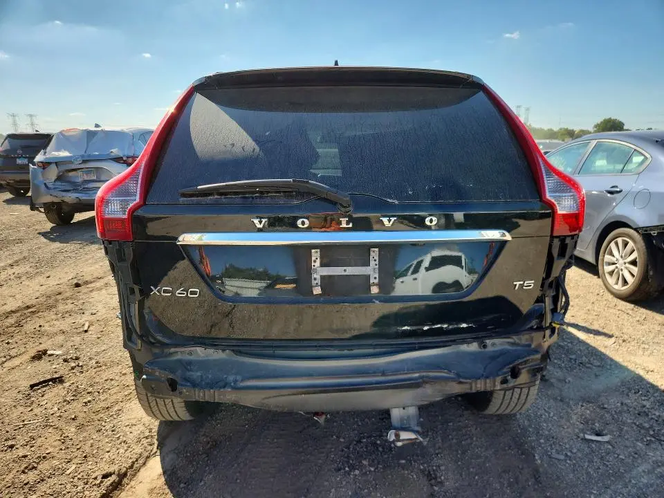 2015 VOLVO XC60 T5 PLATINUM  