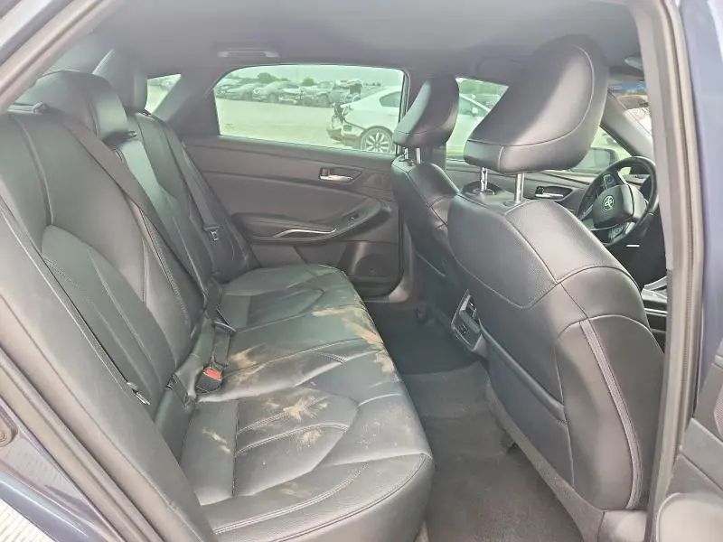 2021 TOYOTA AVALON XLE  