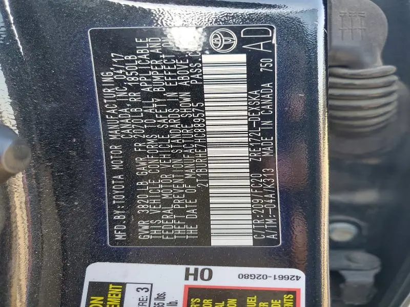 2017 TOYOTA COROLLA SE  
